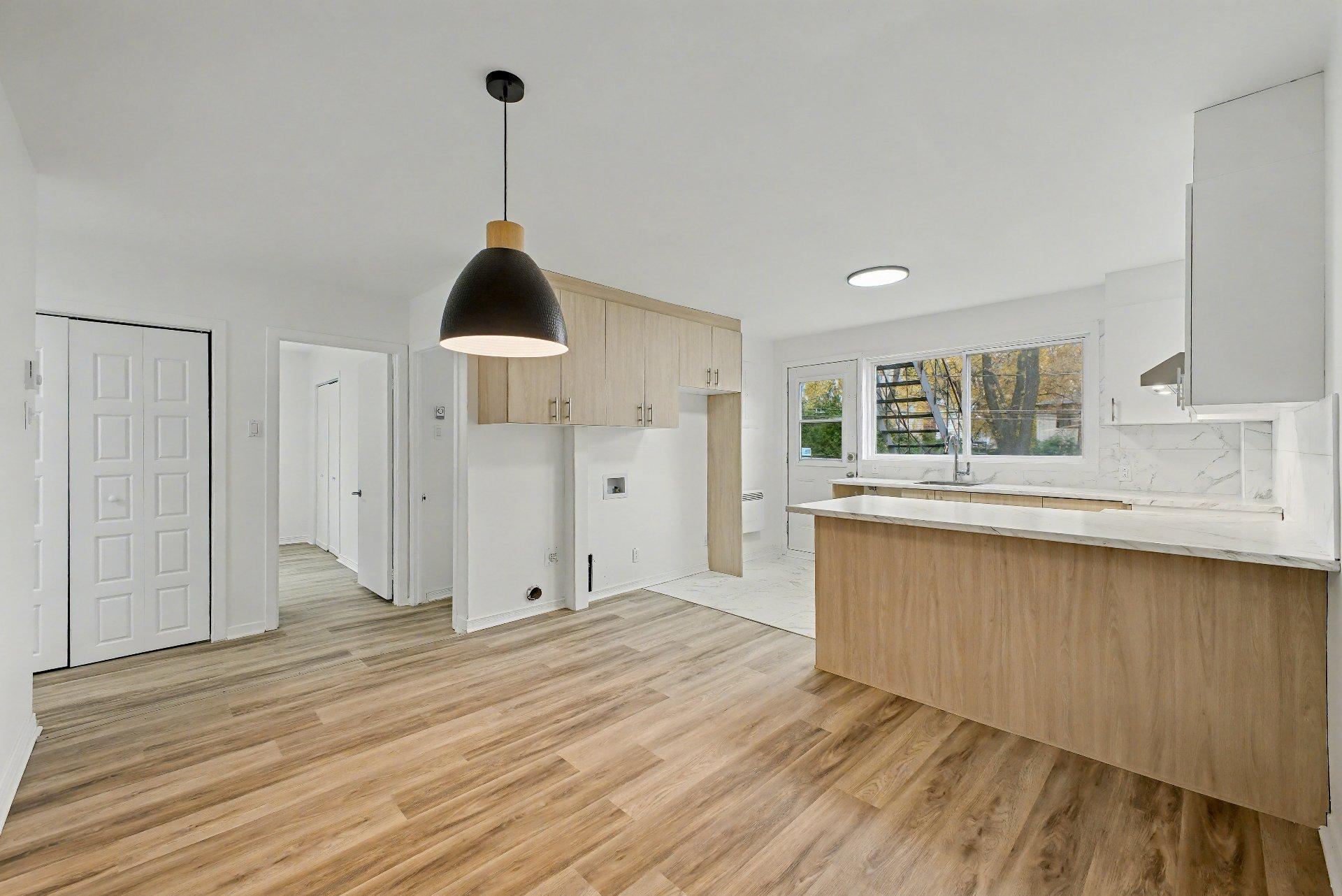 









158

 - 162


Boul. Seigneurial O.

,
Saint-Bruno-de-Montarville,




QC
J3V2H3

