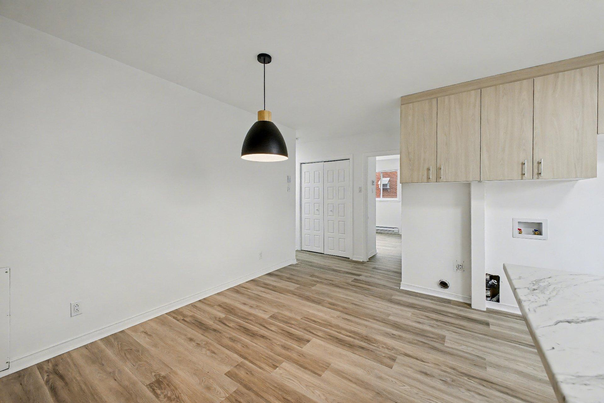 









158

 - 162


Boul. Seigneurial O.

,
Saint-Bruno-de-Montarville,




QC
J3V2H3

