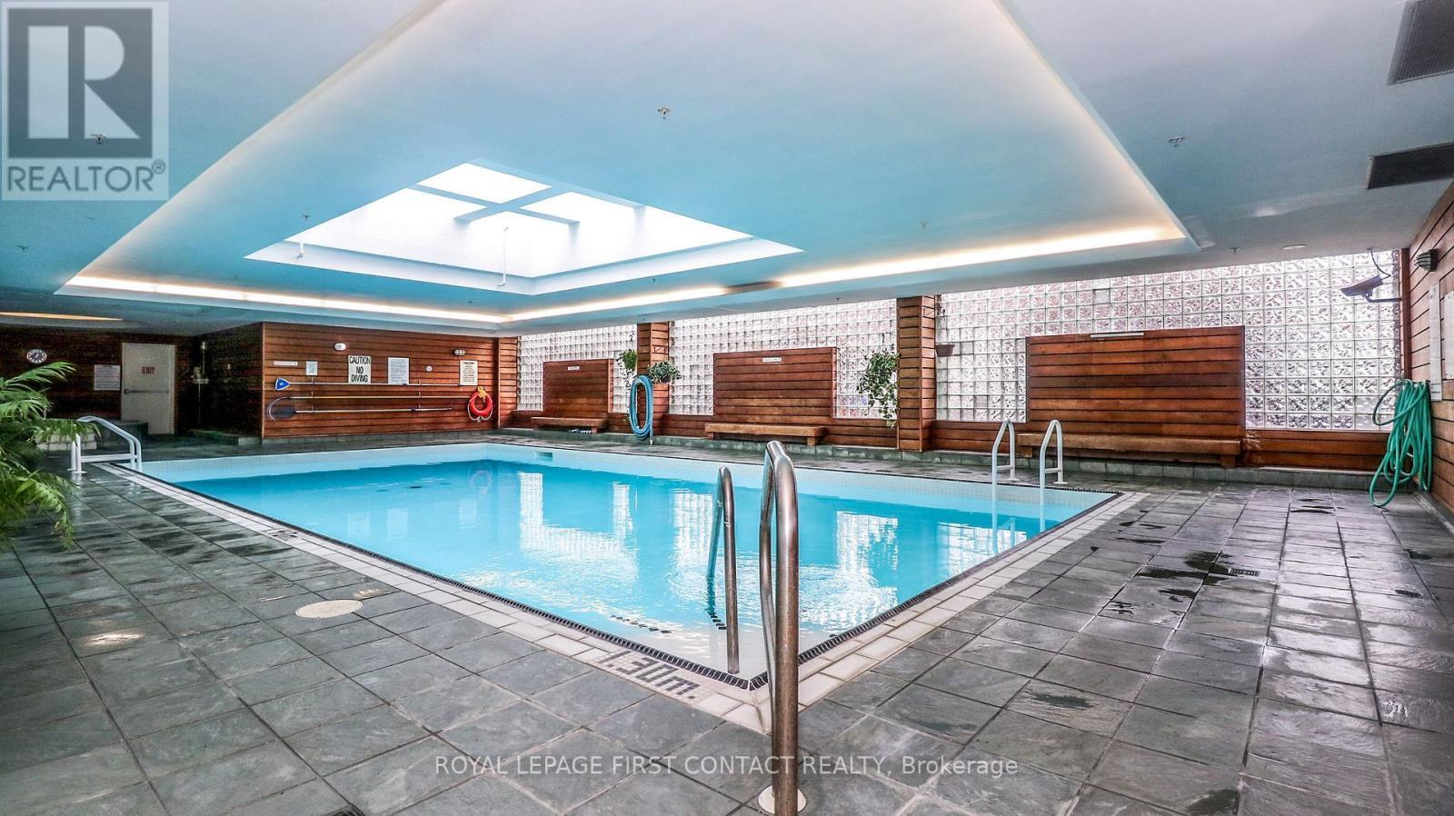 












811 - 150 DUNLOP STREET E

,
Barrie,




Ontario
L4M6H1

