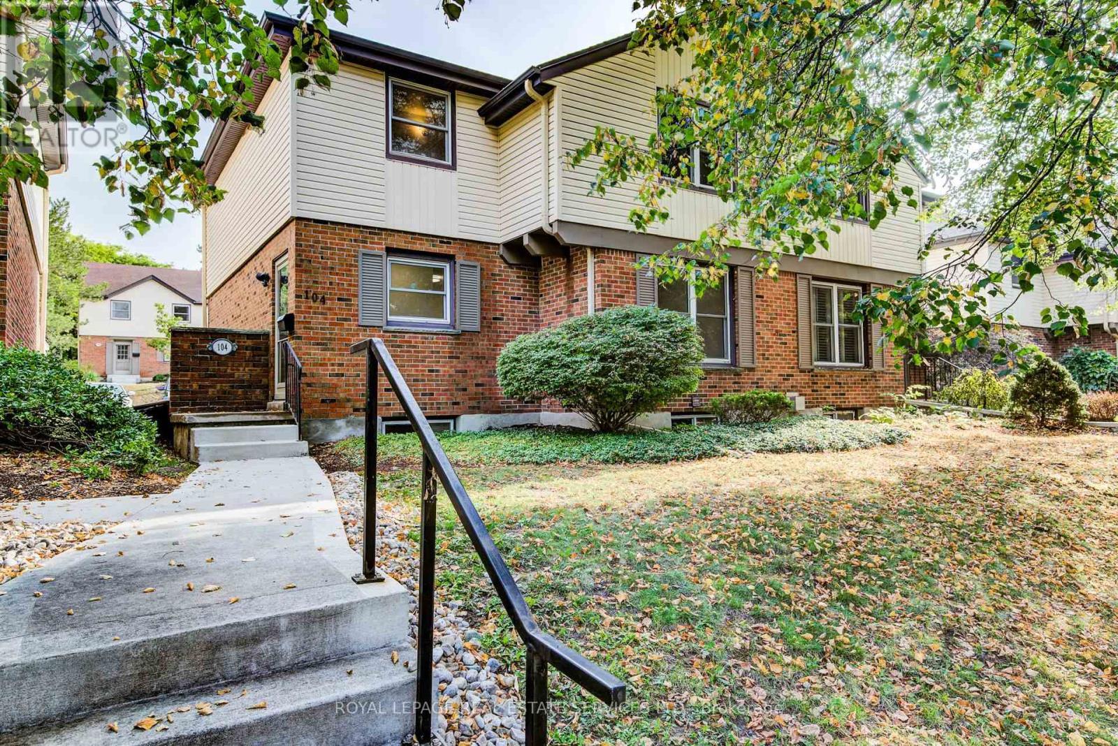 












3 - 104 MCDOUGALL ROAD

,
Waterloo,




Ontario
N2L5C5

