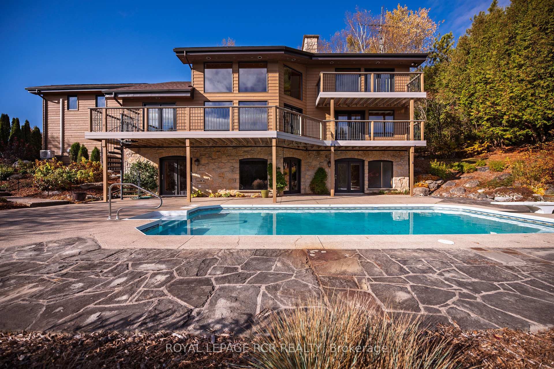 









674189


Hurontario

Street,
Mono,







ON
L9W 5R9

