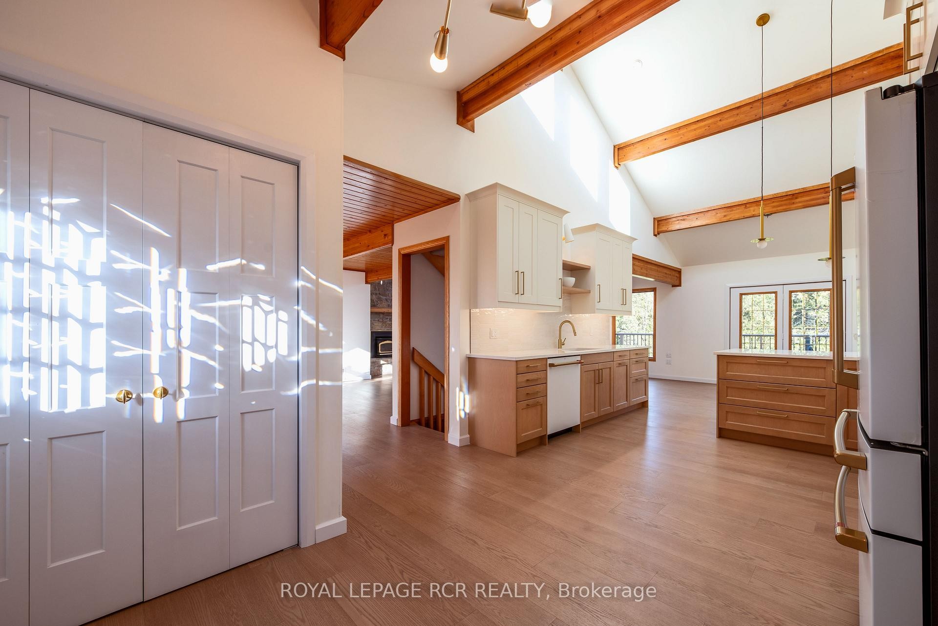 









674189


Hurontario

Street,
Mono,







ON
L9W 5R9

