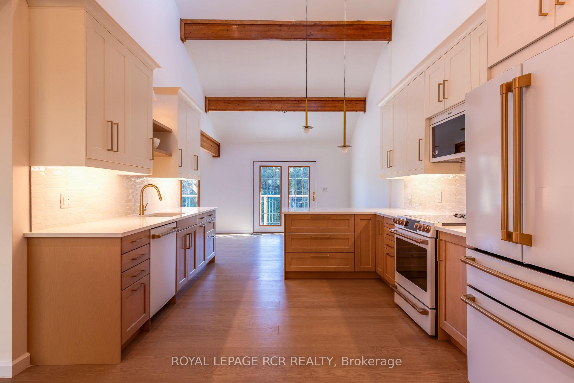 









674189


Hurontario

Street,
Mono,







ON
L9W 5R9

