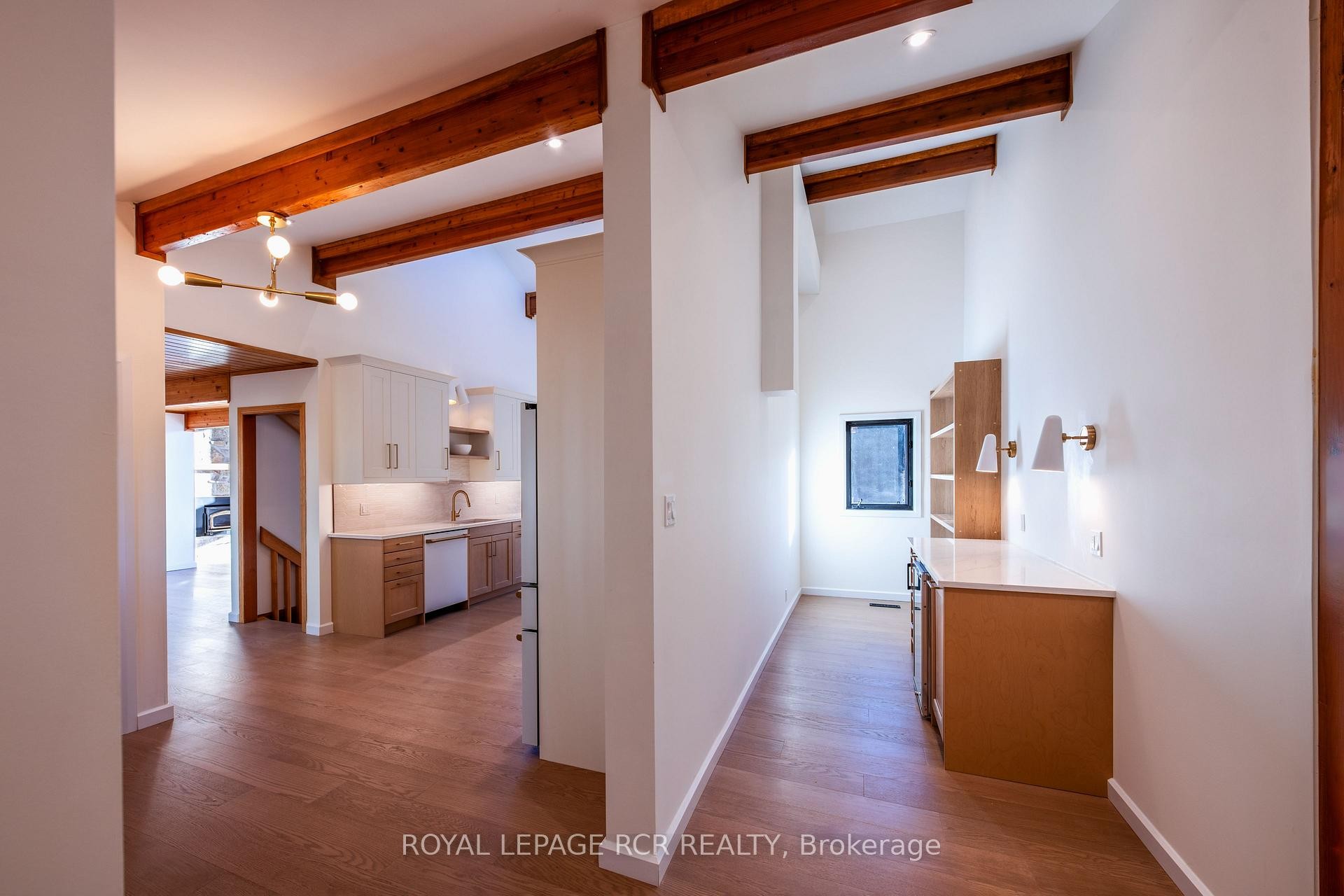 









674189


Hurontario

Street,
Mono,







ON
L9W 5R9

