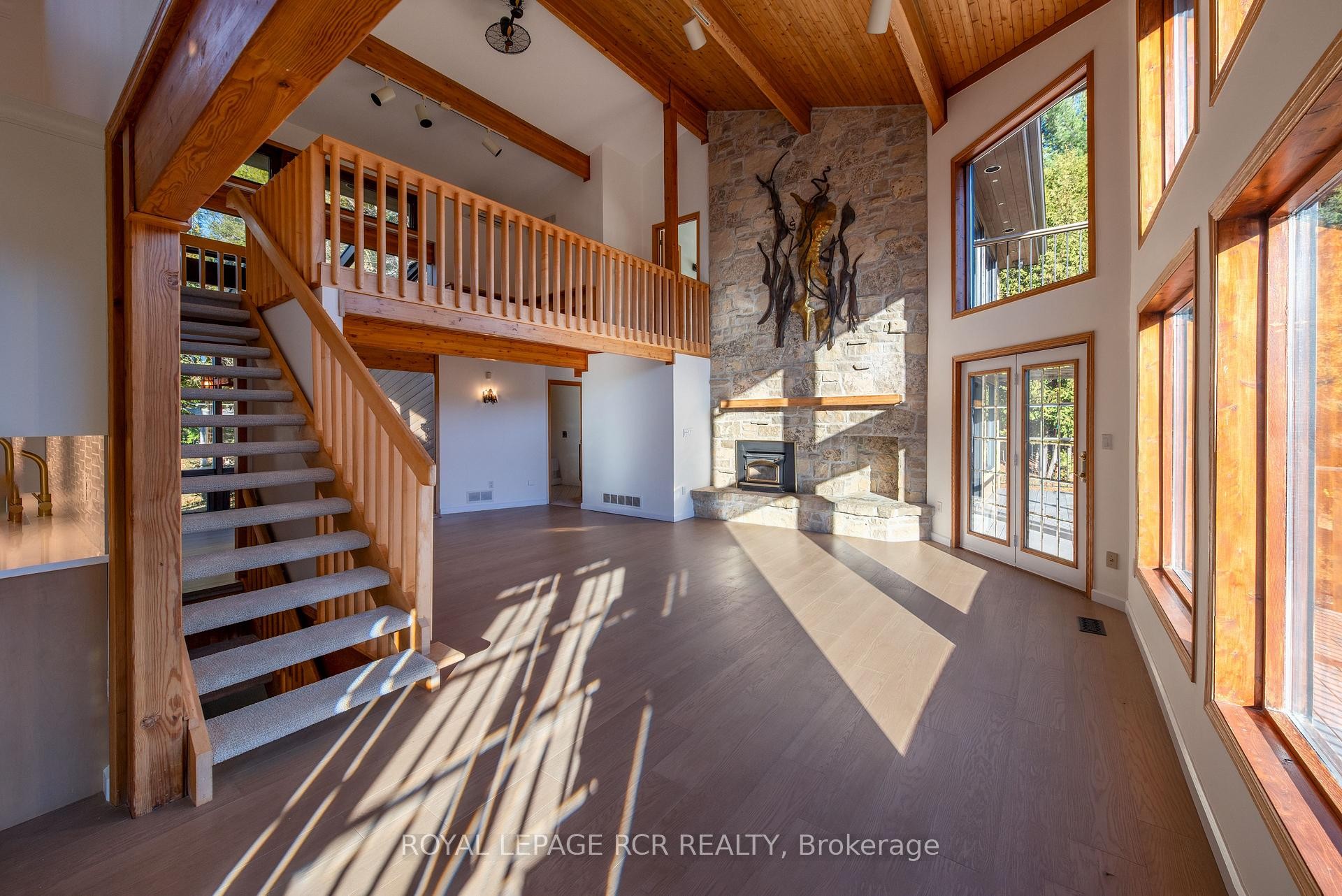 









674189


Hurontario

Street,
Mono,







ON
L9W 5R9

