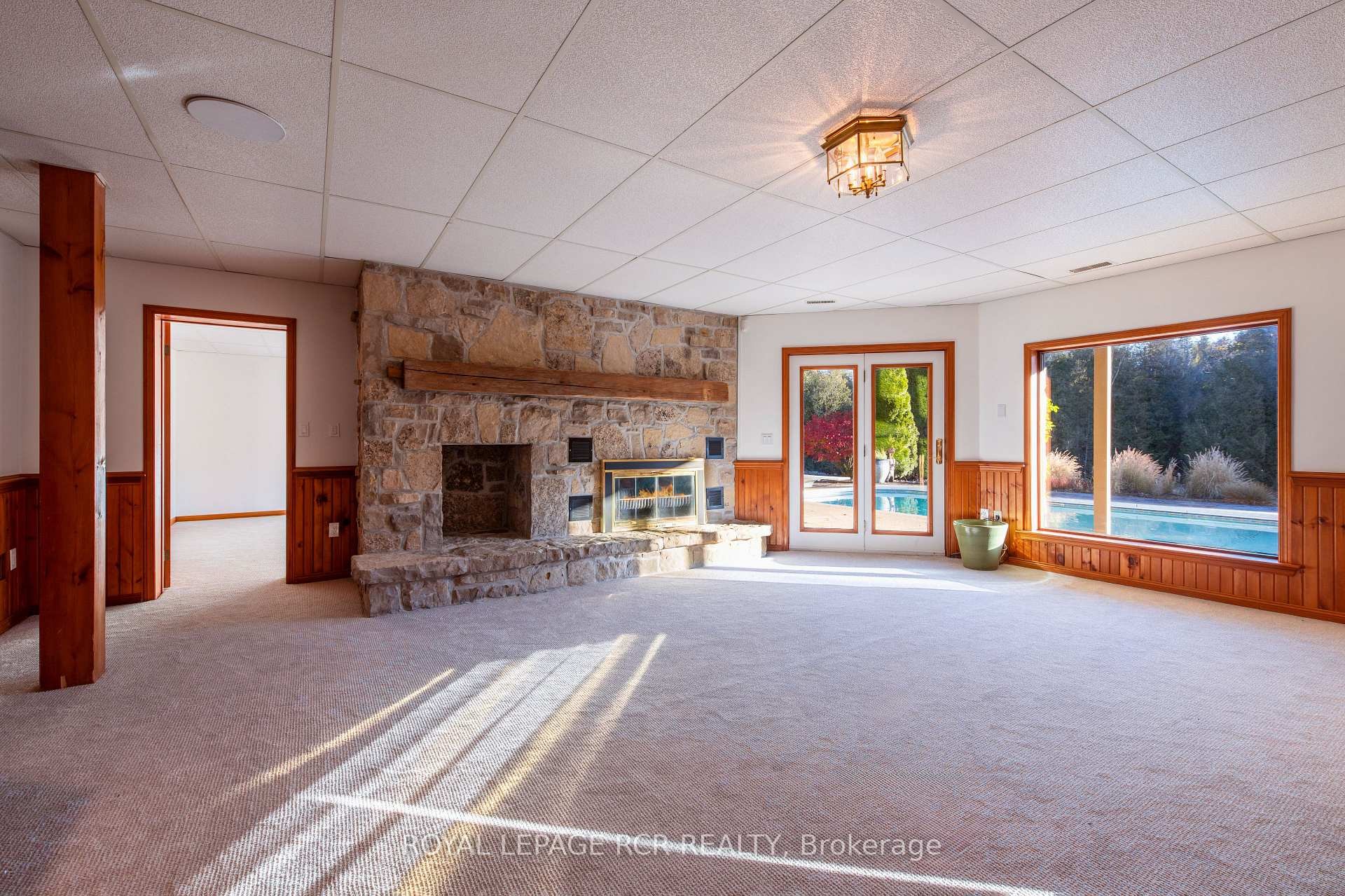 









674189


Hurontario

Street,
Mono,







ON
L9W 5R9

