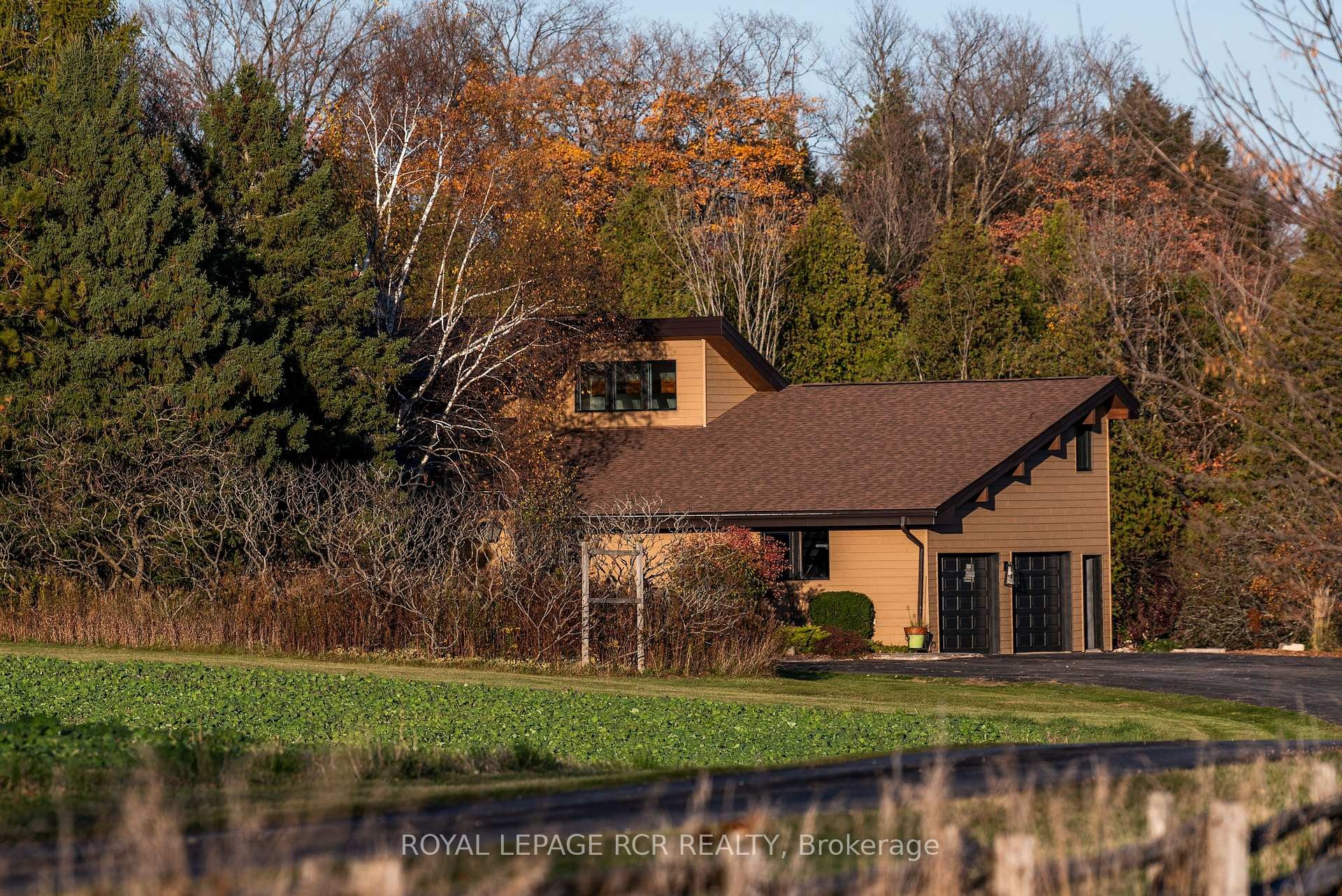 









674189


Hurontario

Street,
Mono,







ON
L9W 5R9

