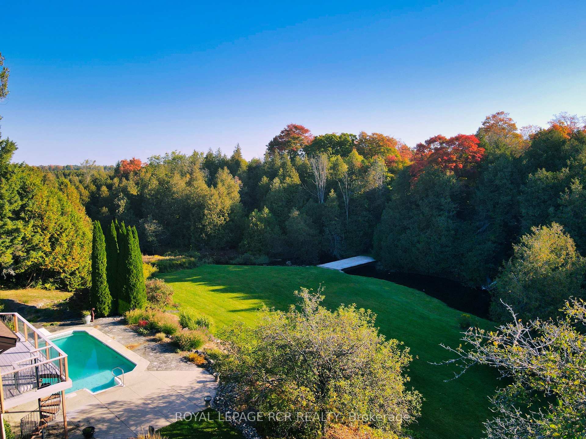 









674189


Hurontario

Street,
Mono,







ON
L9W 5R9

