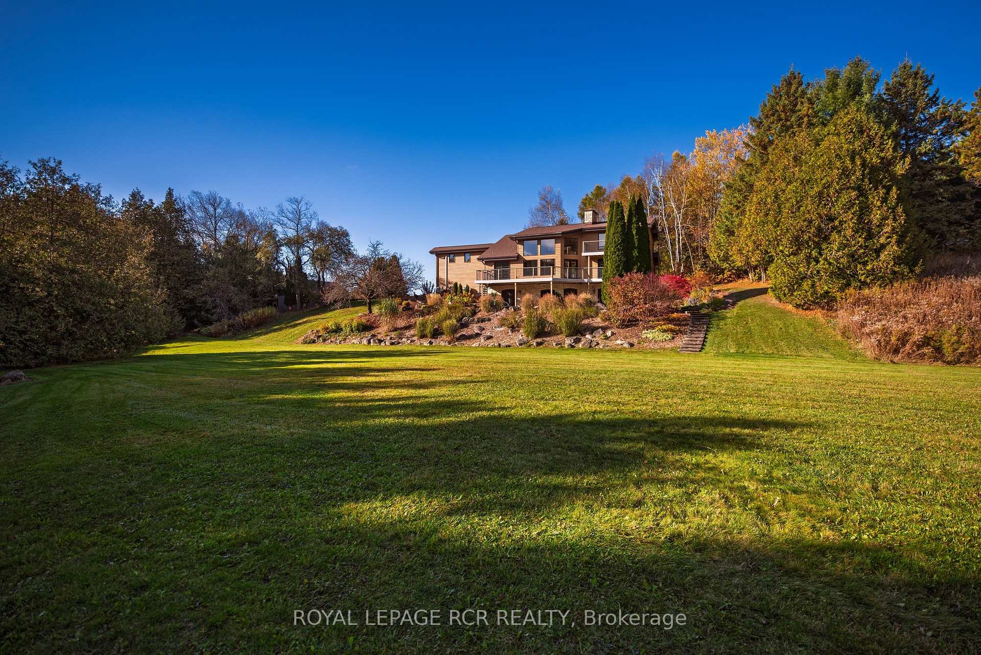 









674189


Hurontario

Street,
Mono,







ON
L9W 5R9

