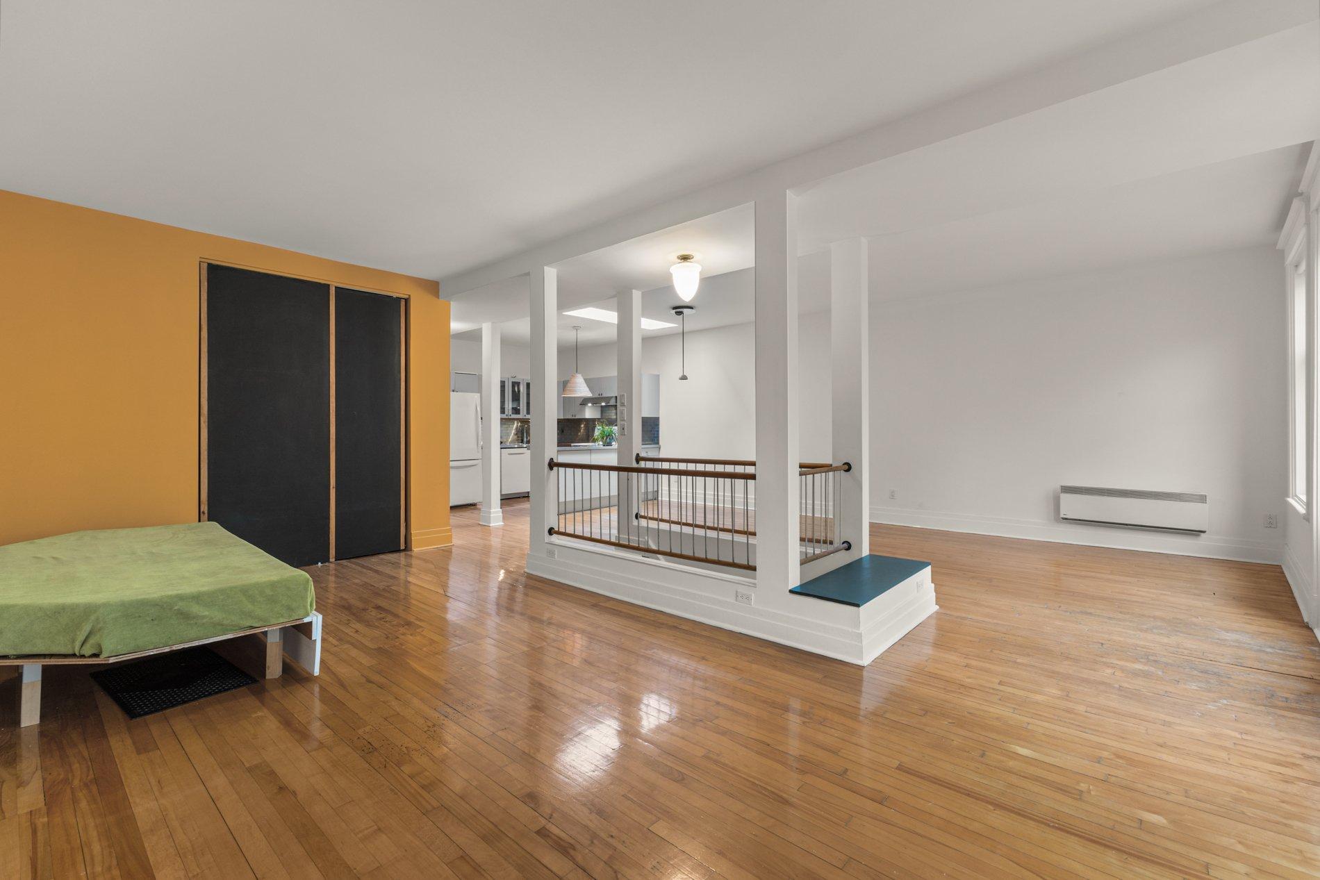 









4303


Rue Chapleau

,
Montréal (Le Plateau-Mont-Royal),




QC
H2H2K7

