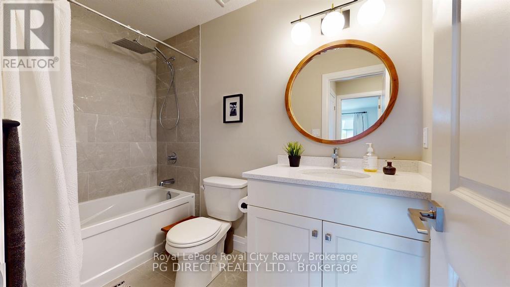 












1 - 35 WIDEMAN BOULEVARD

,
Guelph (Victoria North),




Ontario
N1E7L8

