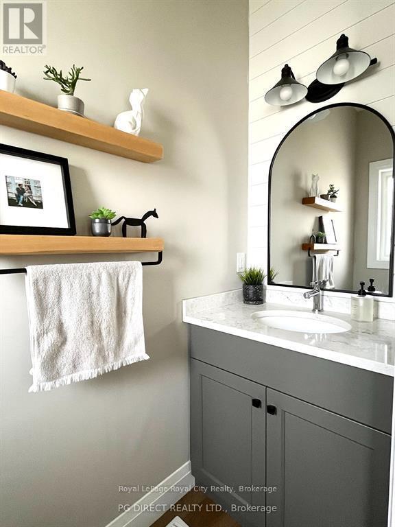 












1 - 35 WIDEMAN BOULEVARD

,
Guelph (Victoria North),




Ontario
N1E7L8

