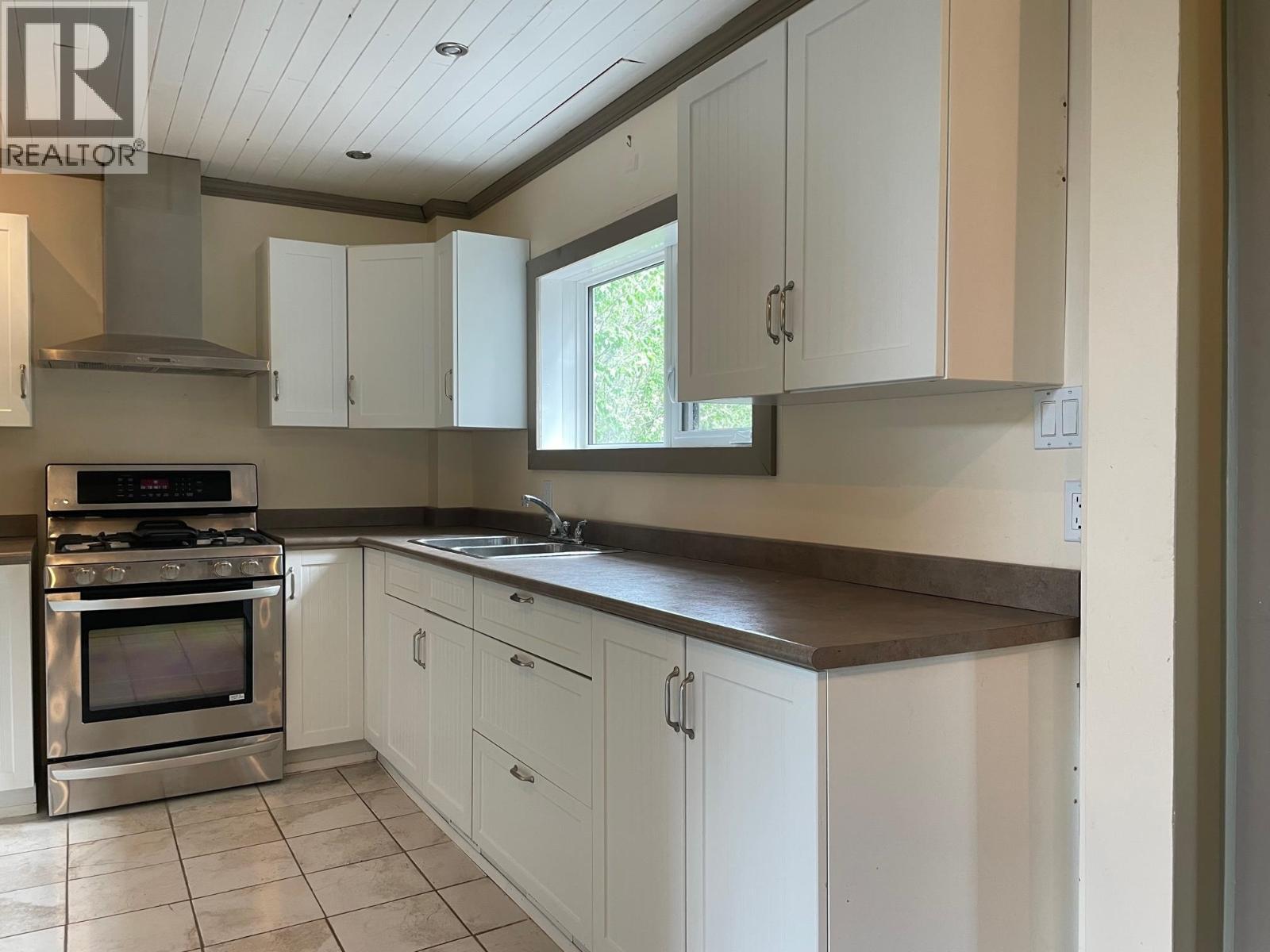 












72 PIONEER WAY

,
Fort Nelson,




British Columbia
V0C1R0

