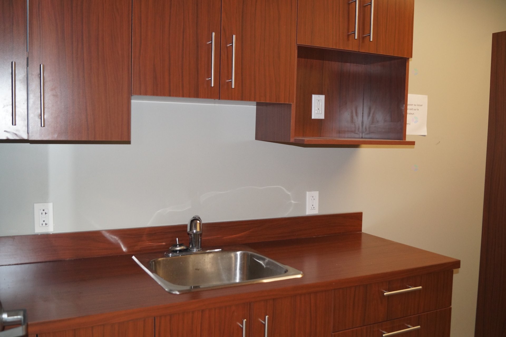 









1115


Boul. St-Luc

, 210,
Saint-Jean-sur-Richelieu,




QC
J2W1B2

