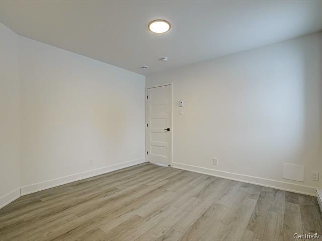 









189


Rue St-Pierre

, 101,
Saint-Constant,




QC
J5A2G9

