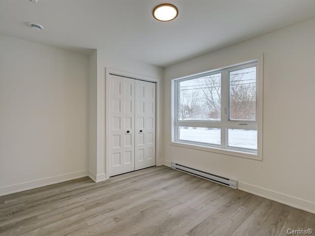 









189


Rue St-Pierre

, 101,
Saint-Constant,




QC
J5A2G9

