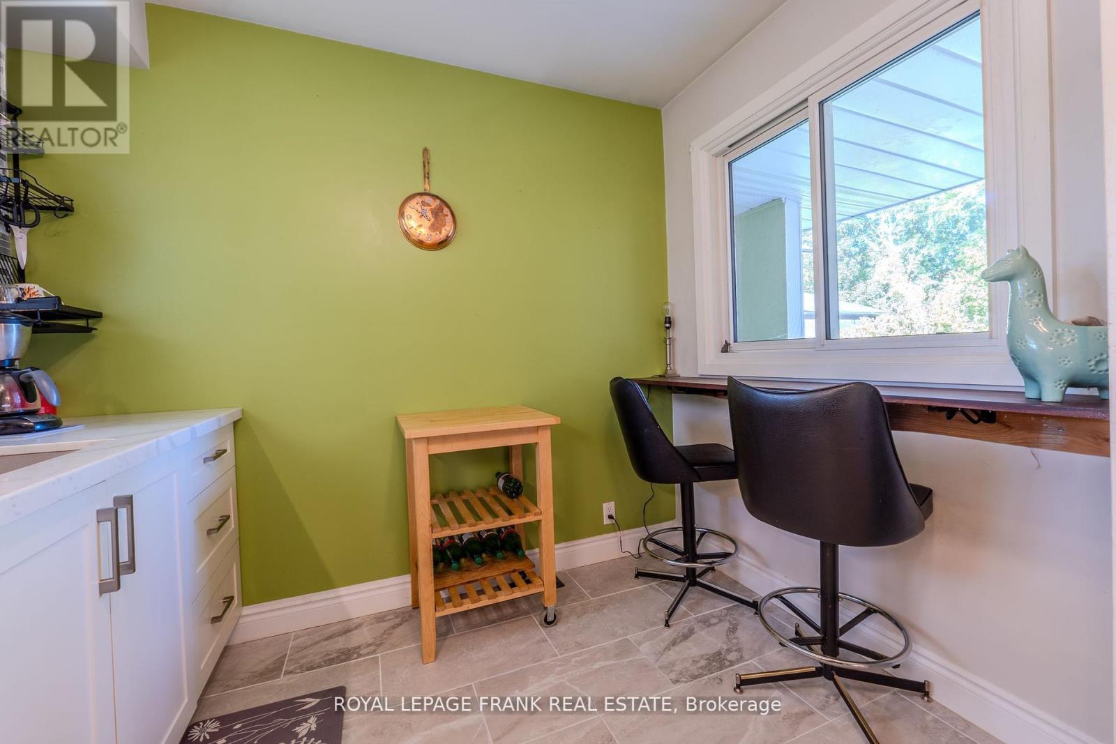 












32 MELBOURNE STREET E

,
Kawartha Lakes (Lindsay),




Ontario
K9V1X7

