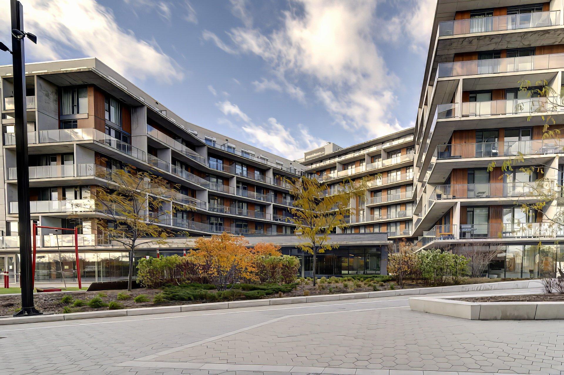 









1900


Rue Suzanne-Coallier

, 406,
Montréal (Saint-Laurent),




QC
H4M0A8

