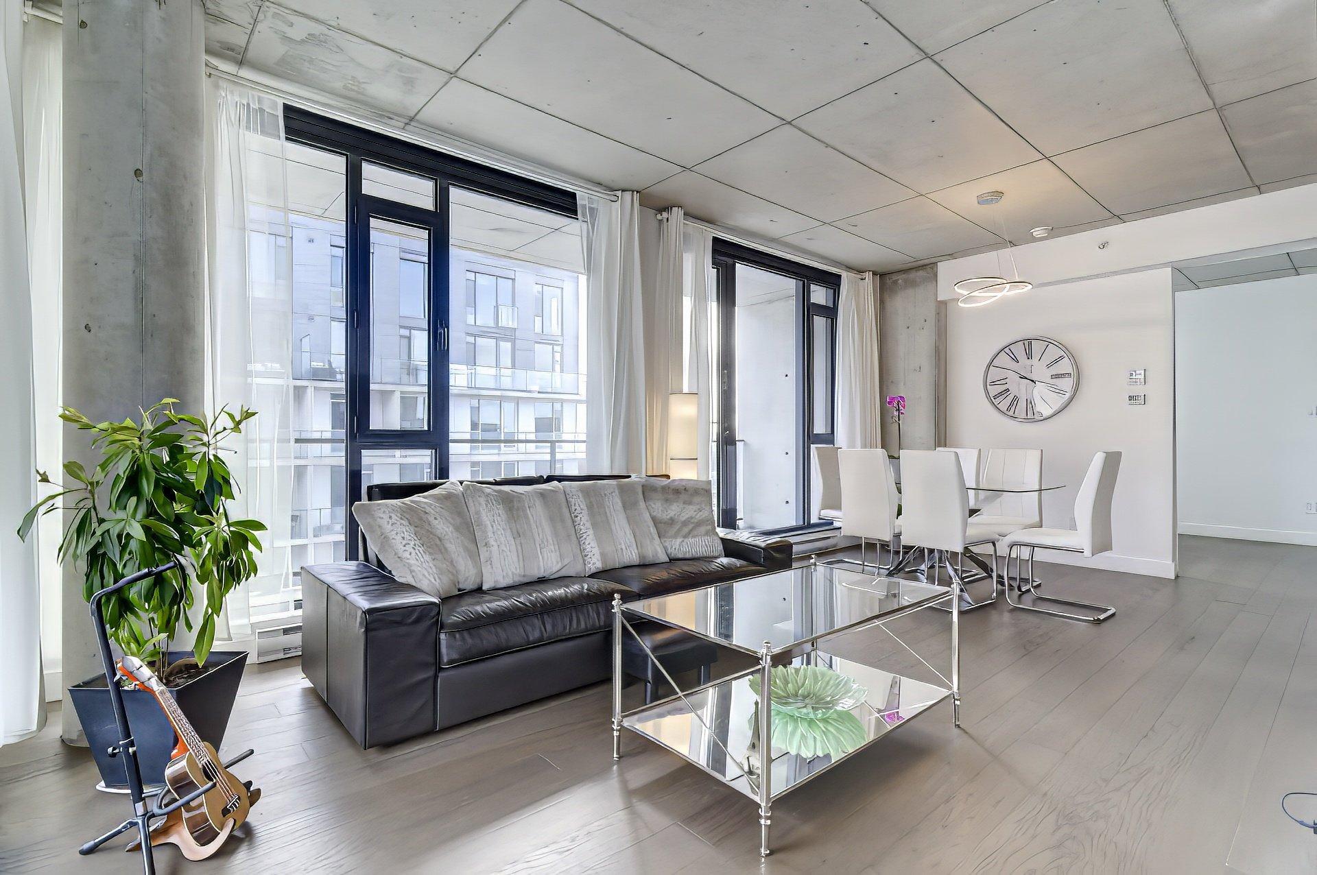 









1900


Rue Suzanne-Coallier

, 406,
Montréal (Saint-Laurent),




QC
H4M0A8

