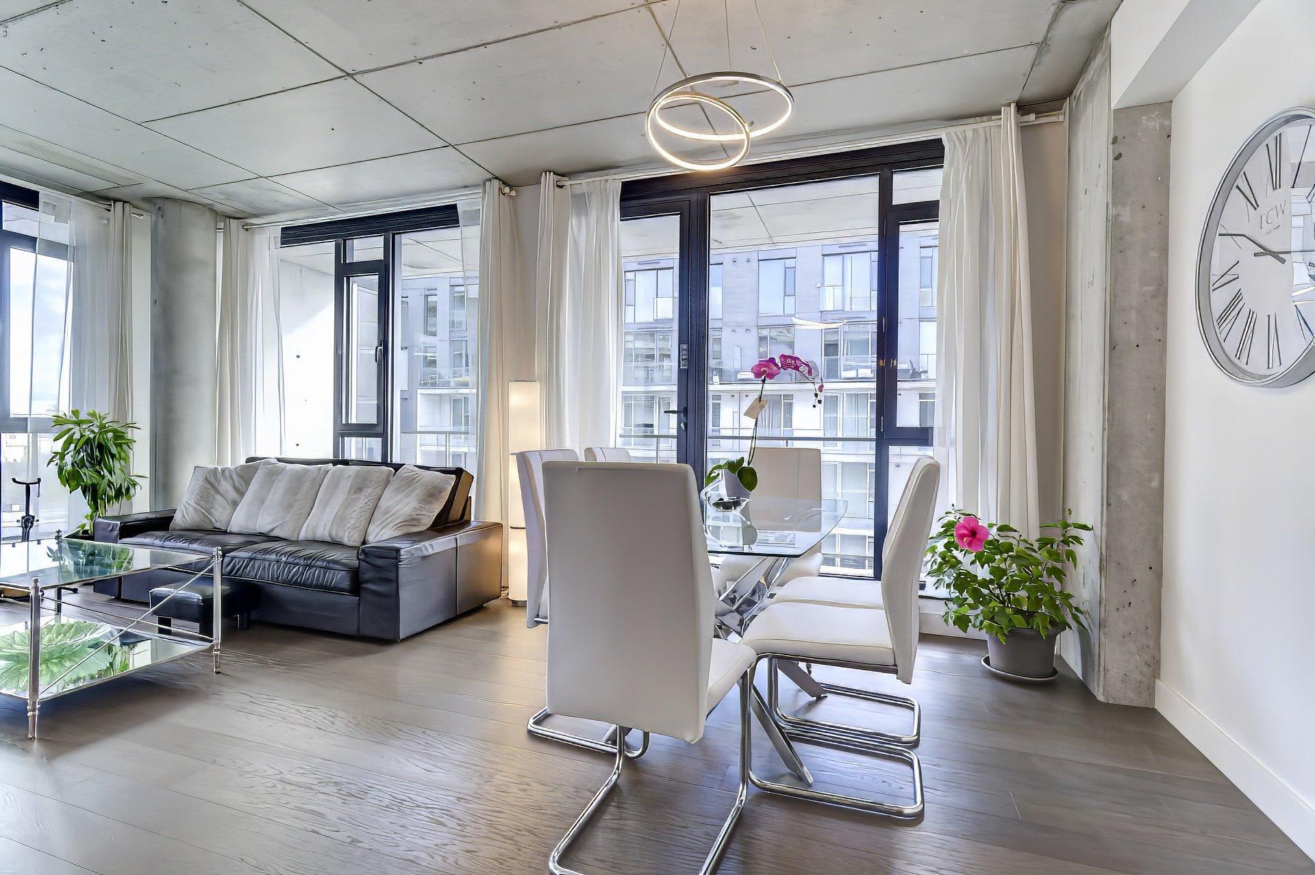 









1900


Rue Suzanne-Coallier

, 406,
Montréal (Saint-Laurent),




QC
H4M0A8

