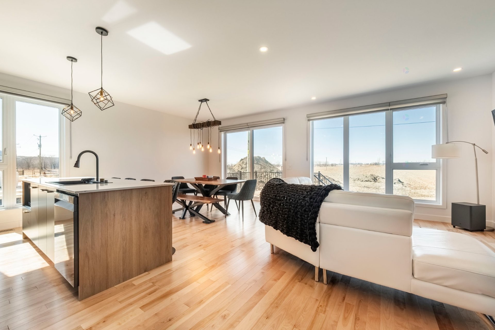 









33


Rue des Monts

,
Saint-Mathieu-de-Beloeil,




QC
J3G6Y9

