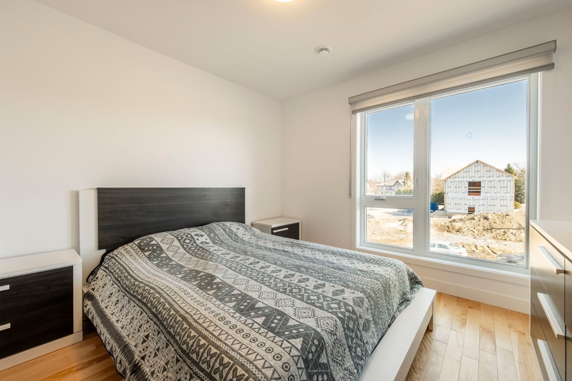 









33


Rue des Monts

,
Saint-Mathieu-de-Beloeil,




QC
J3G6Y9

