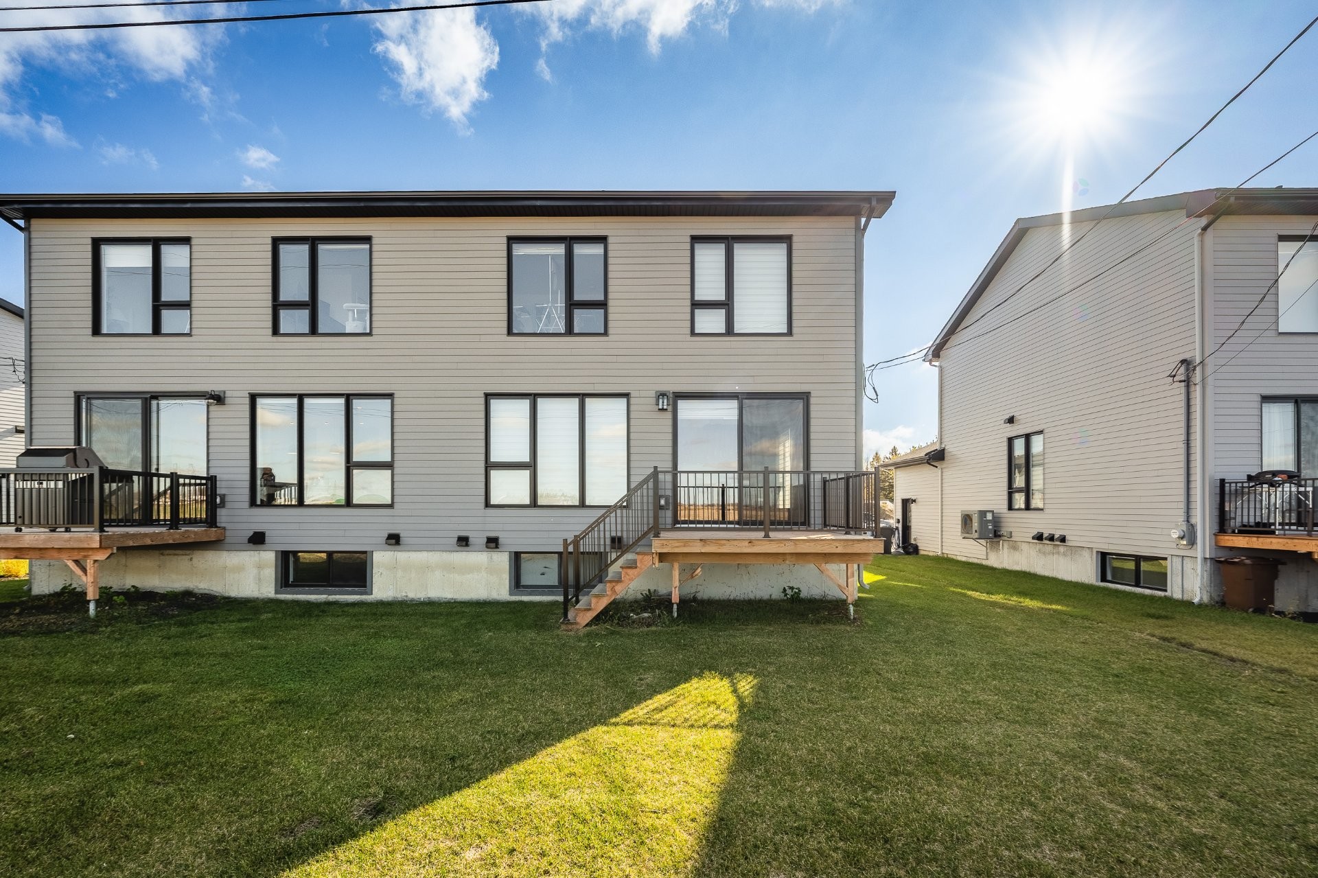 









33


Rue des Monts

,
Saint-Mathieu-de-Beloeil,




QC
J3G6Y9

