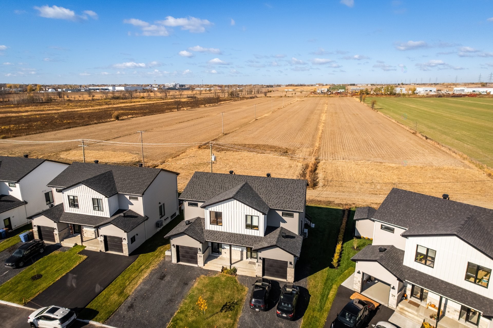 









33


Rue des Monts

,
Saint-Mathieu-de-Beloeil,




QC
J3G6Y9

