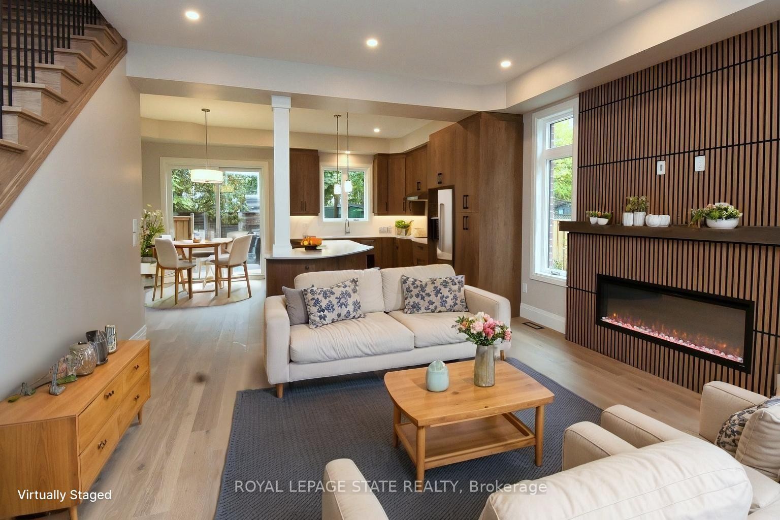 









279


Hess

Street South,
Hamilton,




ON
L8P 3P6

