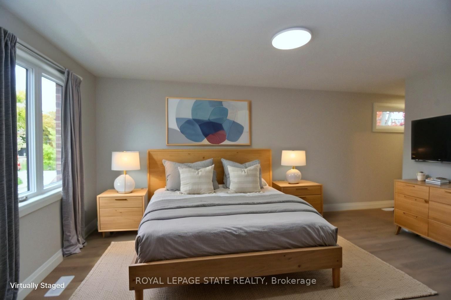 









279


Hess

Street South,
Hamilton,




ON
L8P 3P6

