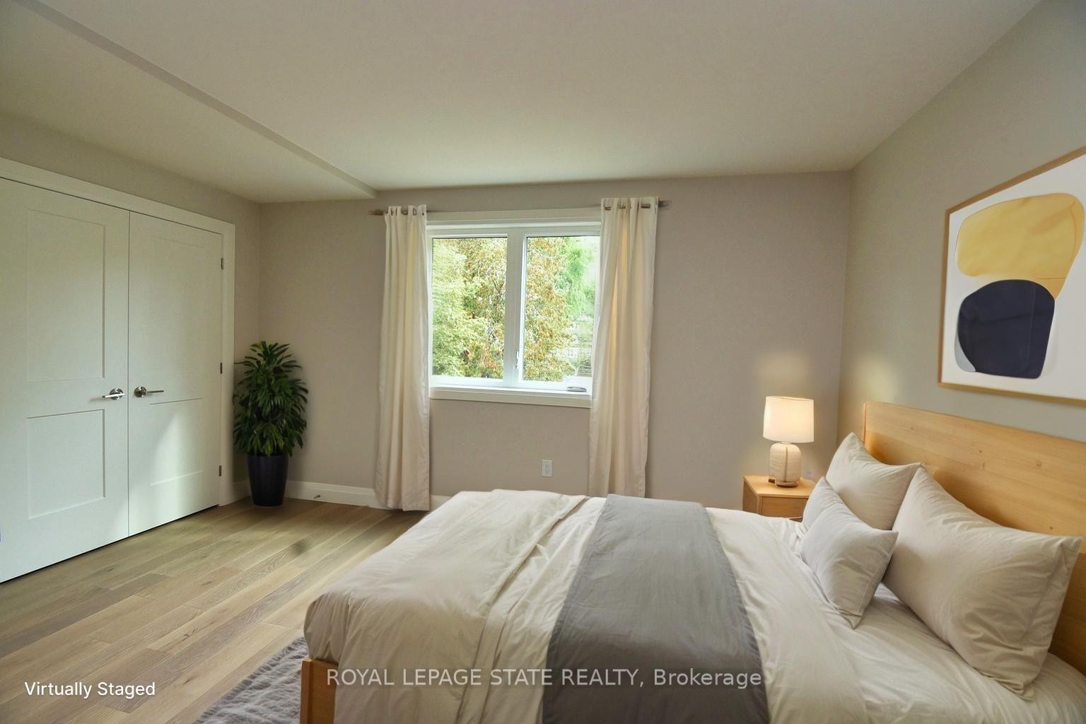 









279


Hess

Street South,
Hamilton,




ON
L8P 3P6

