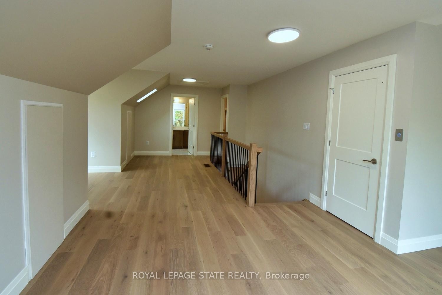 









279


Hess

Street South,
Hamilton,




ON
L8P 3P6

