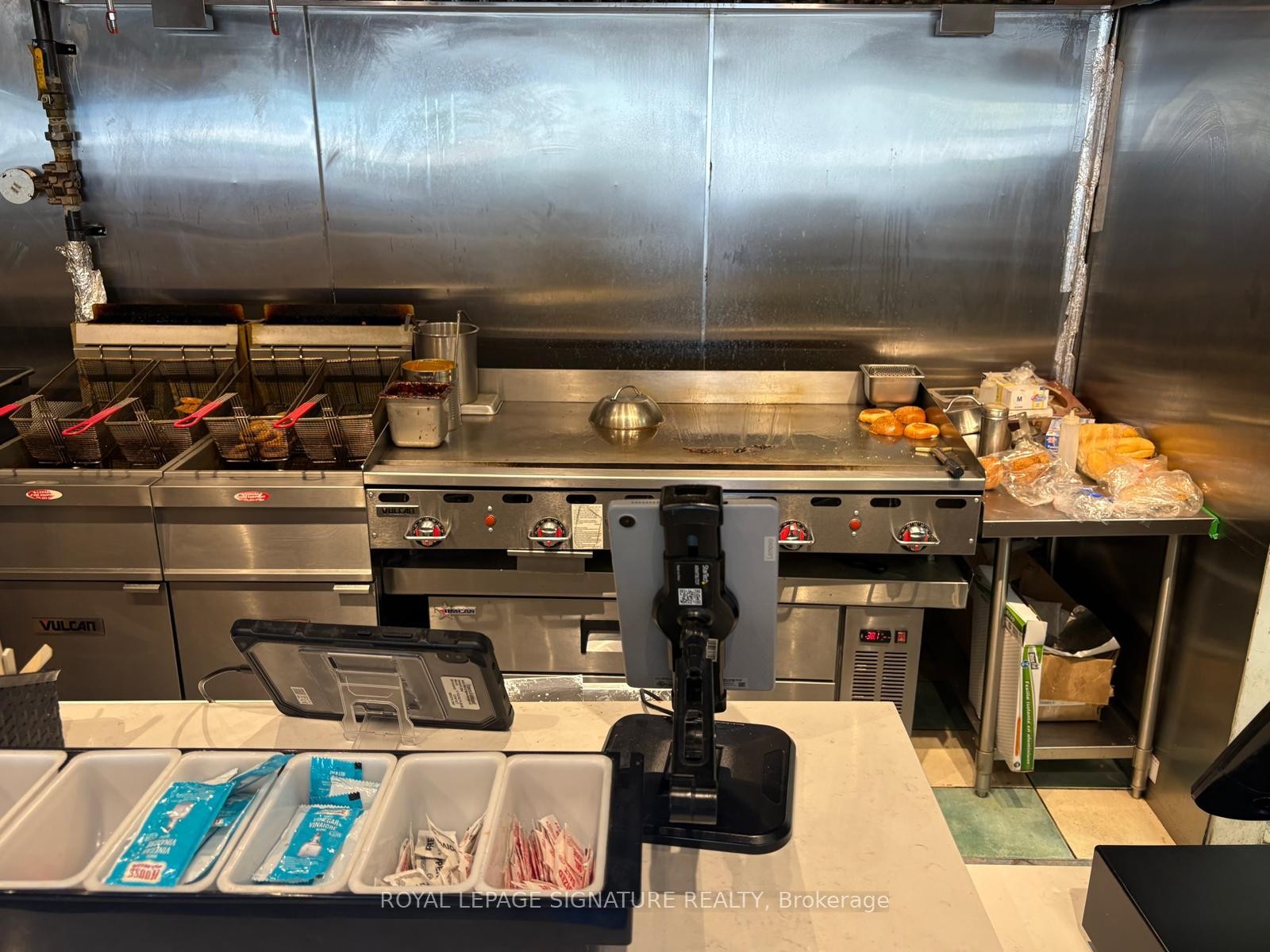 









1200


Lambton Mall

Road, Unit 1,
Sarnia,




ON
N7S 5R6

