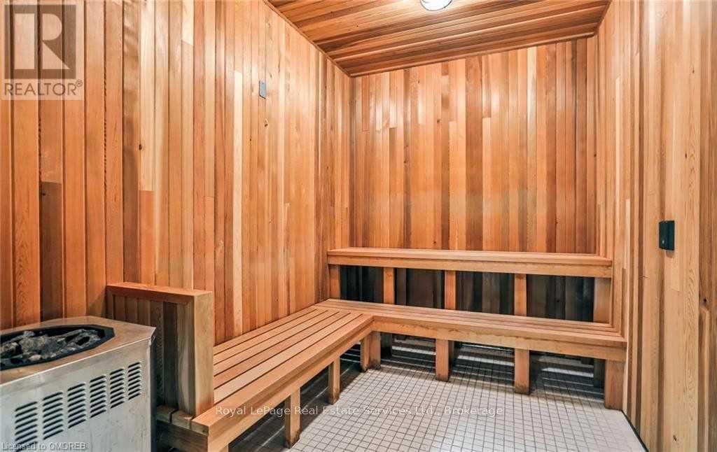 












224 - 65 SPEERS ROAD

,
Oakville (CO Central),




Ontario
L6K3V5

