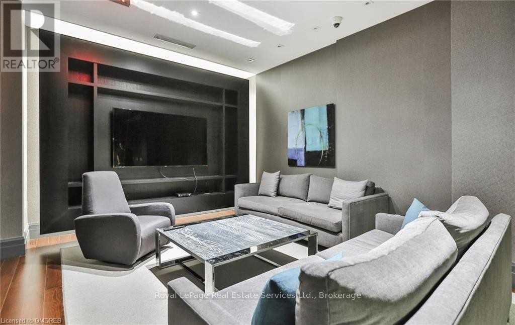 












224 - 65 SPEERS ROAD

,
Oakville (CO Central),




Ontario
L6K3V5

