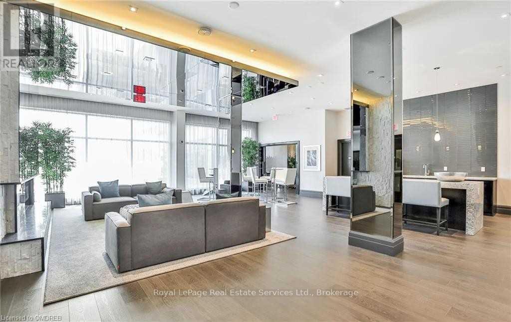 












224 - 65 SPEERS ROAD

,
Oakville (CO Central),




Ontario
L6K3V5

