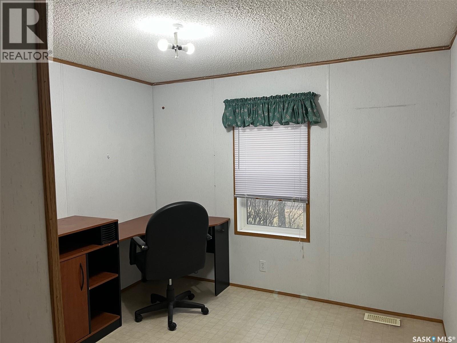 












118 2 AVENUE E

,
Lafleche,




Saskatchewan
S0H2K0

