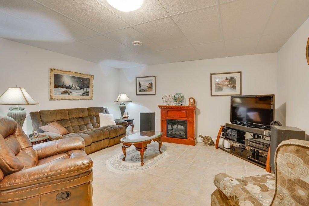 









5


Rue de Carignan

,
Gatineau (Gatineau),




QC
J8R3J1

