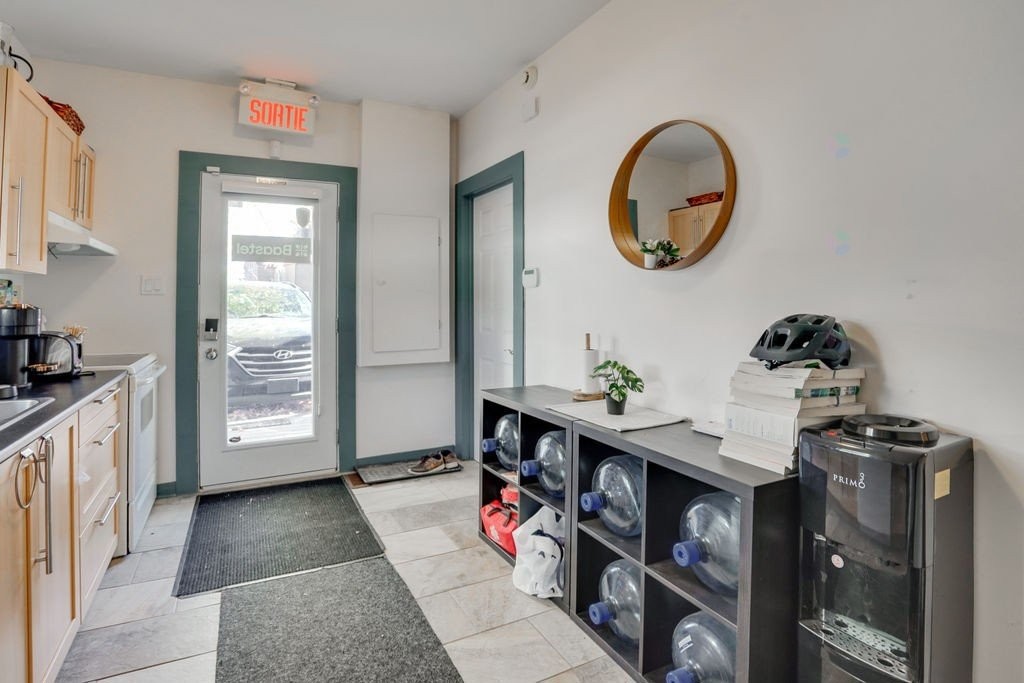 









92

 - 94


Rue Montcalm

,
Gatineau (Hull),




QC
J8X2L7

