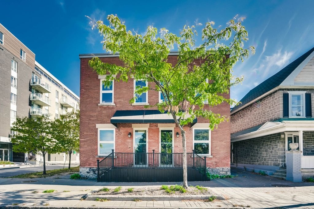 









92

 - 94


Rue Montcalm

,
Gatineau (Hull),




QC
J8X2L7

