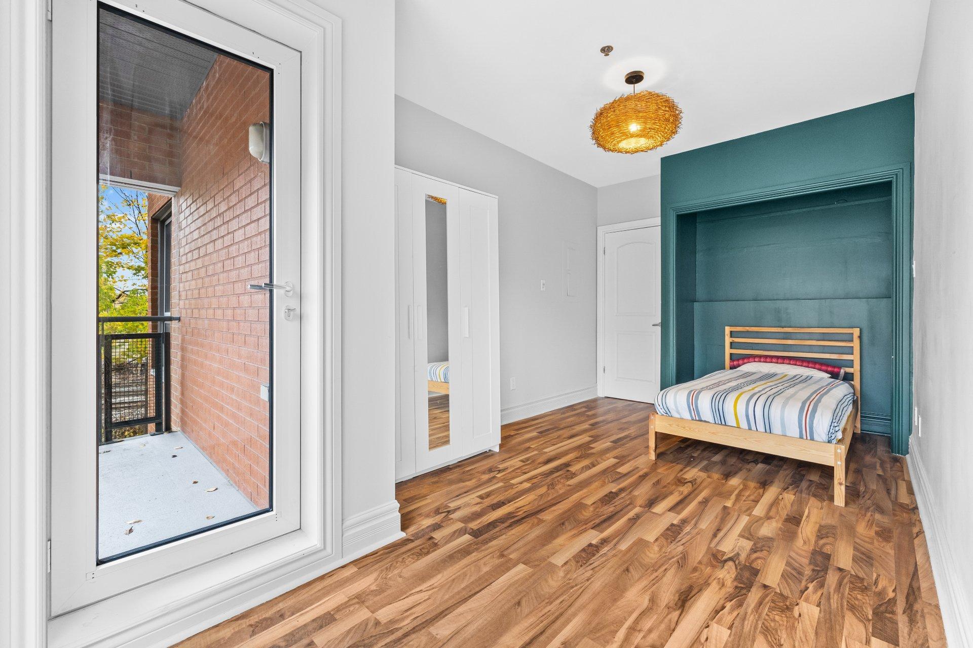 









2150


Av. d'Oxford

, 207,
Montréal (Côte-des-Neiges/Notre-Dame-de-Grâce),




QC
H4A2X8

