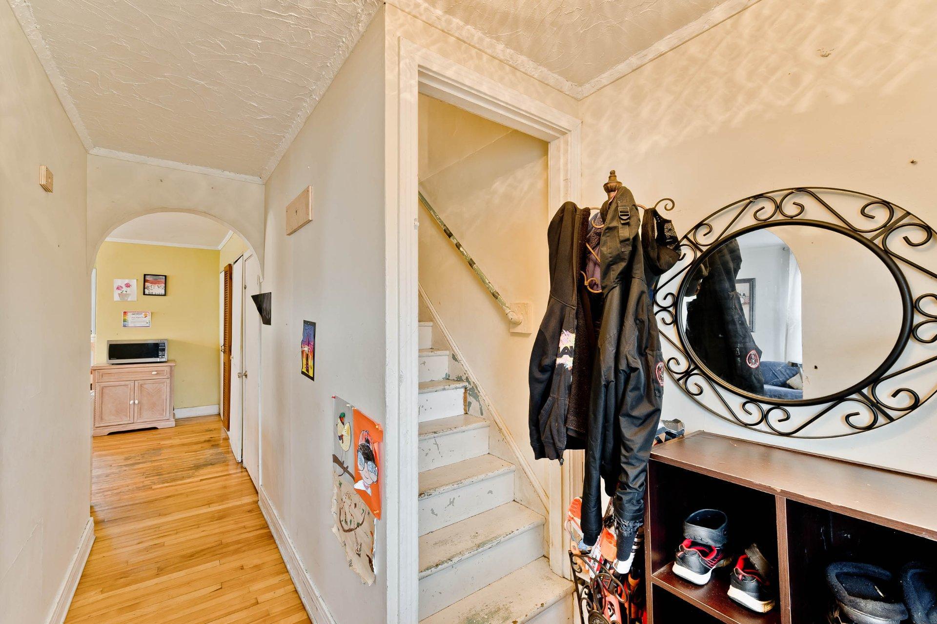 









9

 - 11


Ch. de Randboro

,
Cookshire-Eaton,




QC
J0B3A0

