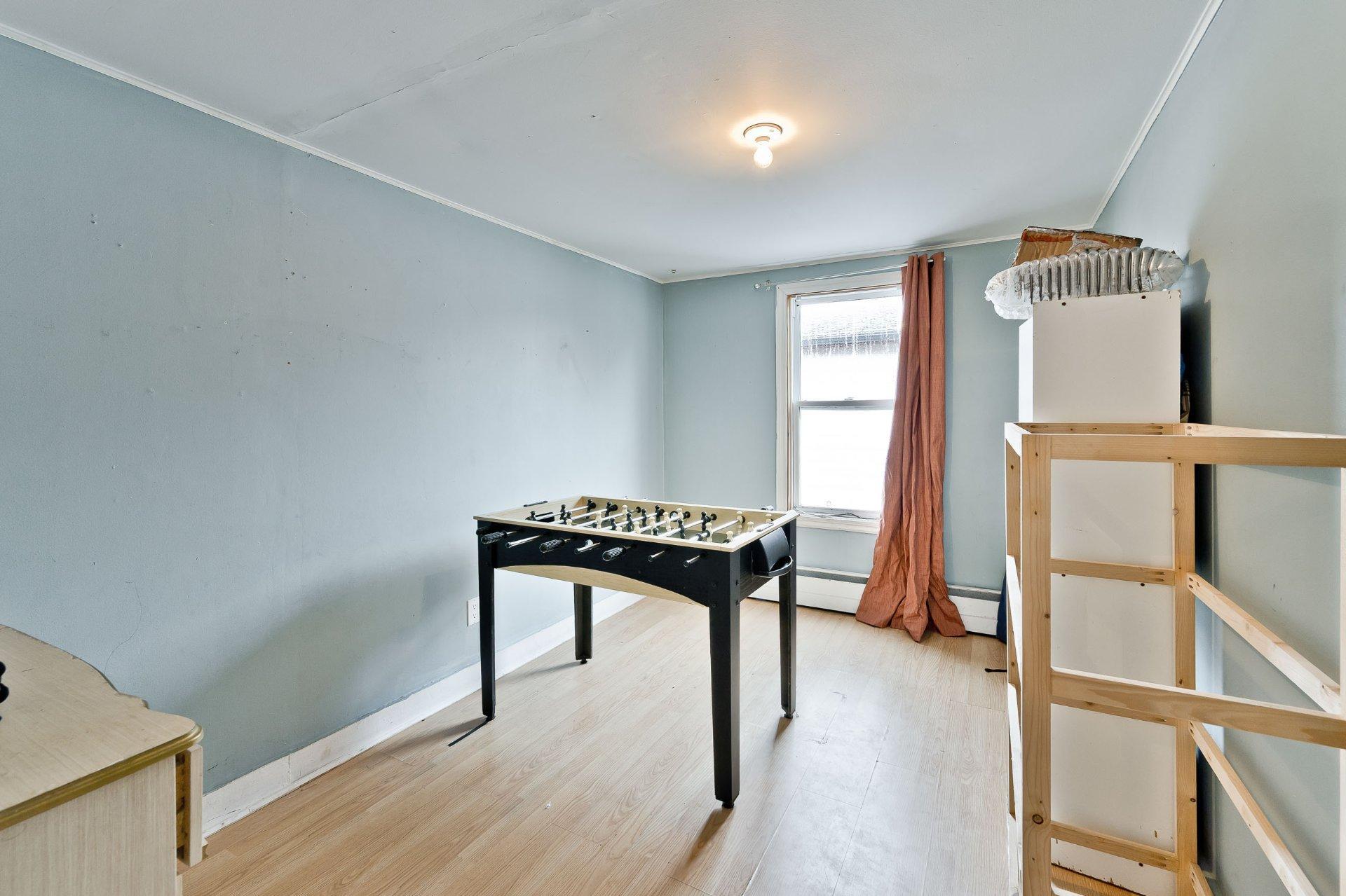 









9

 - 11


Ch. de Randboro

,
Cookshire-Eaton,




QC
J0B3A0

