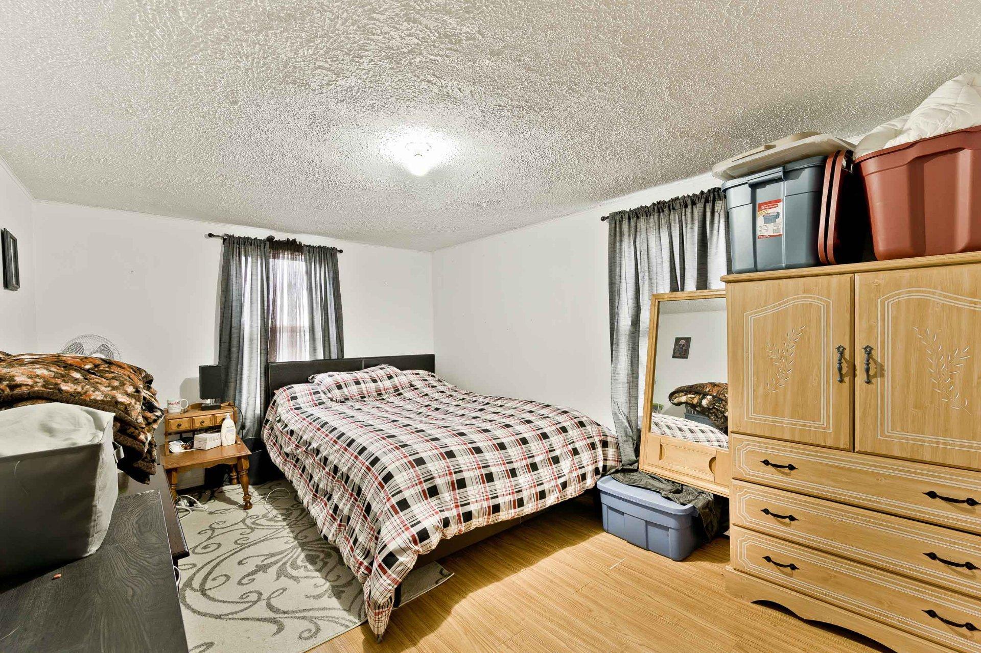 









9

 - 11


Ch. de Randboro

,
Cookshire-Eaton,




QC
J0B3A0

