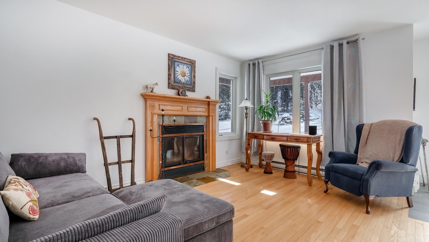 









73Z


Route 255

,
Kingsey Falls,




QC
J0A1B0

