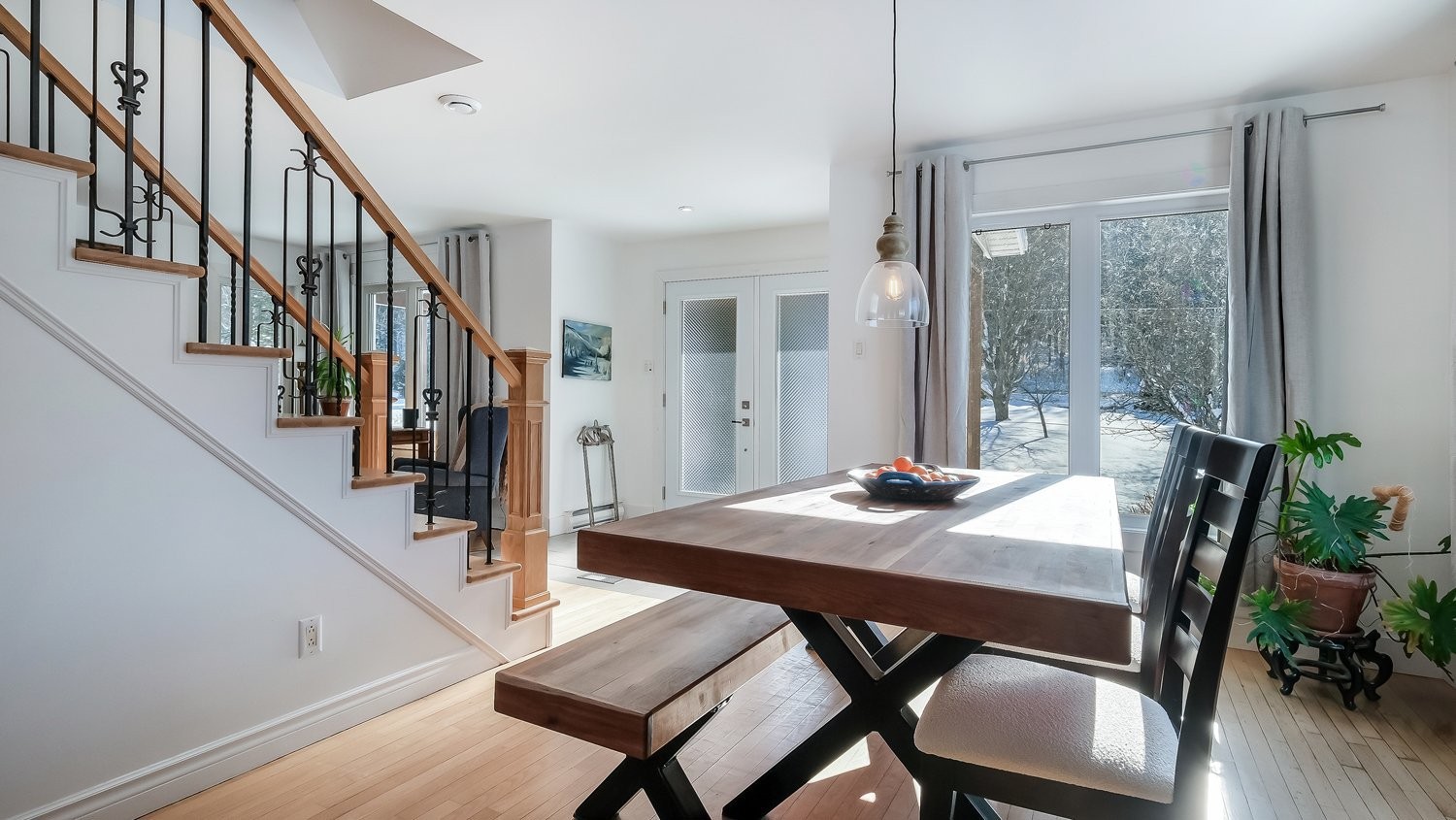 









73Z


Route 255

,
Kingsey Falls,




QC
J0A1B0

