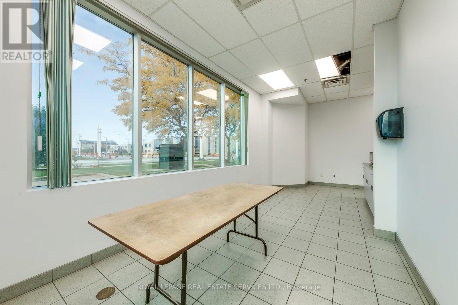 












7205 EDWARDS BOULEVARD

,
Mississauga,




Ontario
L5S1Z3

