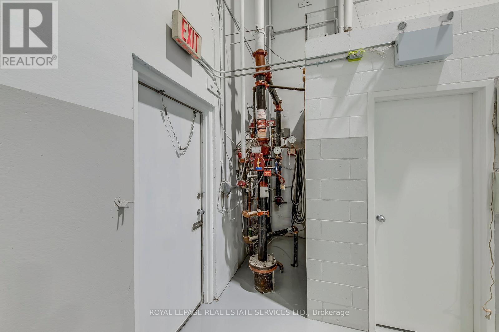 












7205 EDWARDS BOULEVARD

,
Mississauga,




Ontario
L5S1Z3

