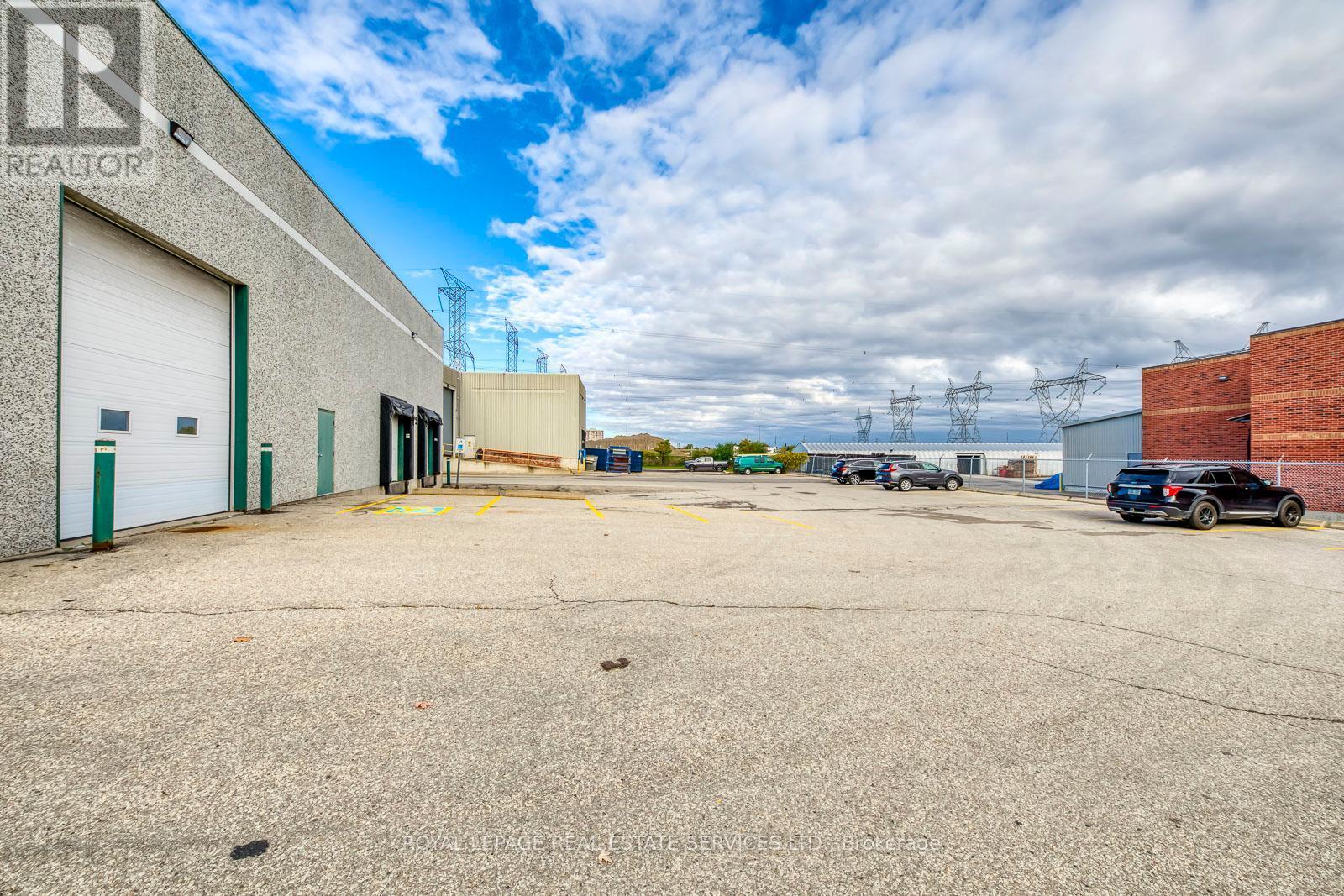 












7205 EDWARDS BOULEVARD

,
Mississauga,




Ontario
L5S1Z3

