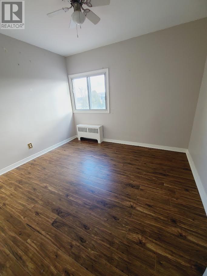 












113 Hillside DR N # 6

,
Elliot Lake,




Ontario
P5A1X5

